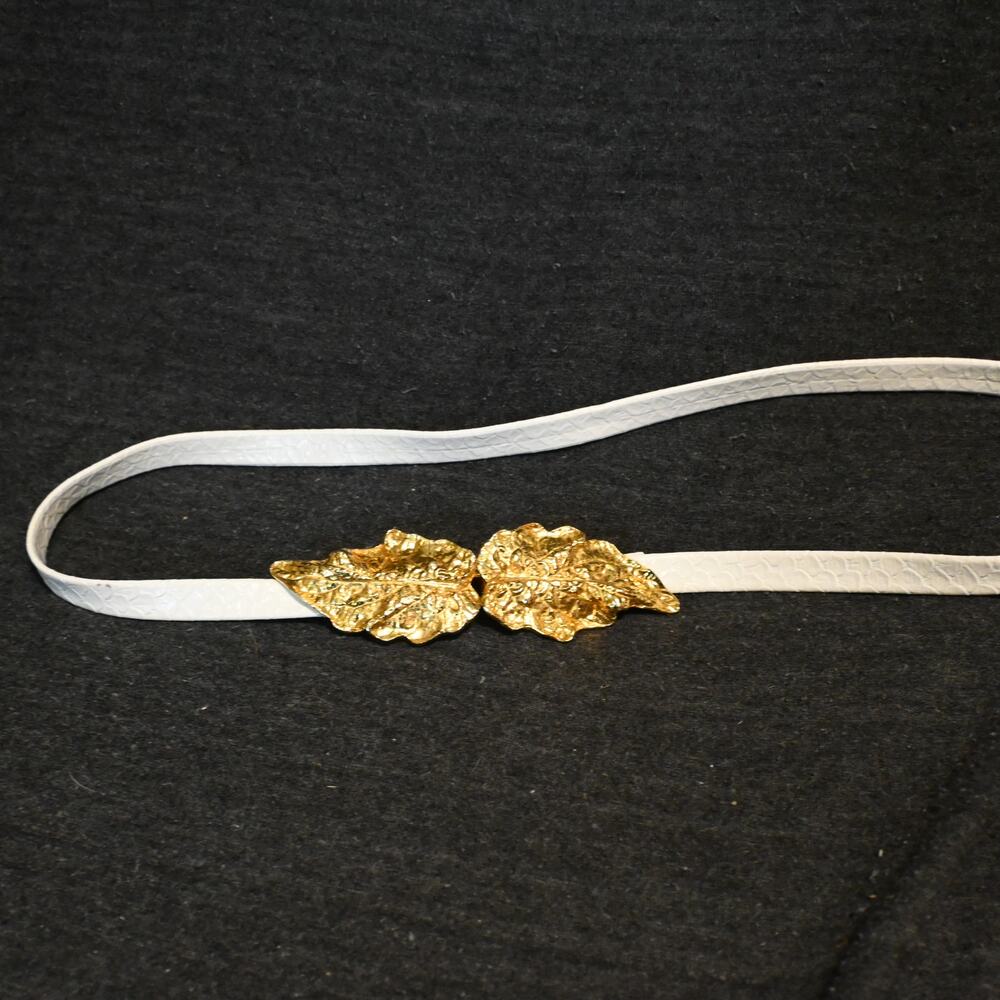 VINTAGE Mimi Di N 1981 Gold Tone Leaf Belt Clasp Buckle 28" length VTG